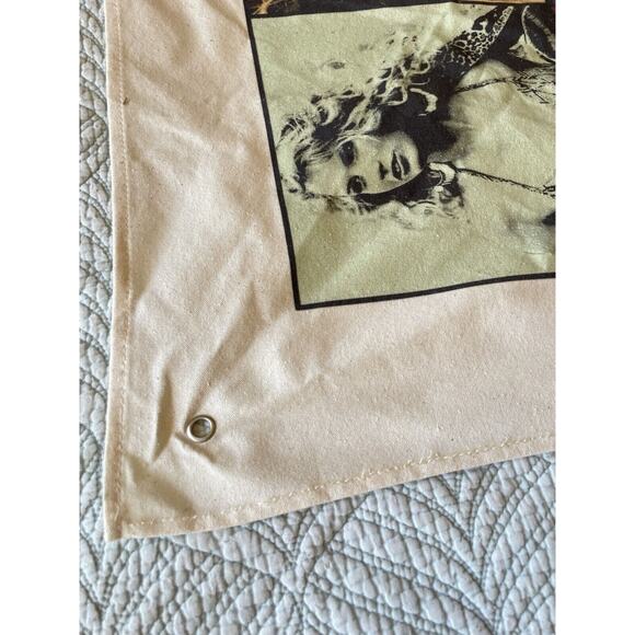 Taylor Swift Eras Tour Venue Exclusive 2023 Canvas Banner/ Tapestry 47x30.5inch - Picture 5 of 7